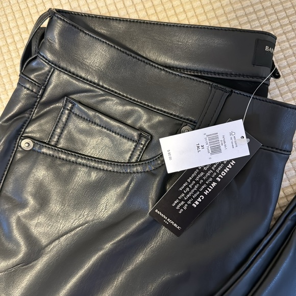 Banana Republic - Vegan Leather High Rise Slim Pants - Picture 4 of 7